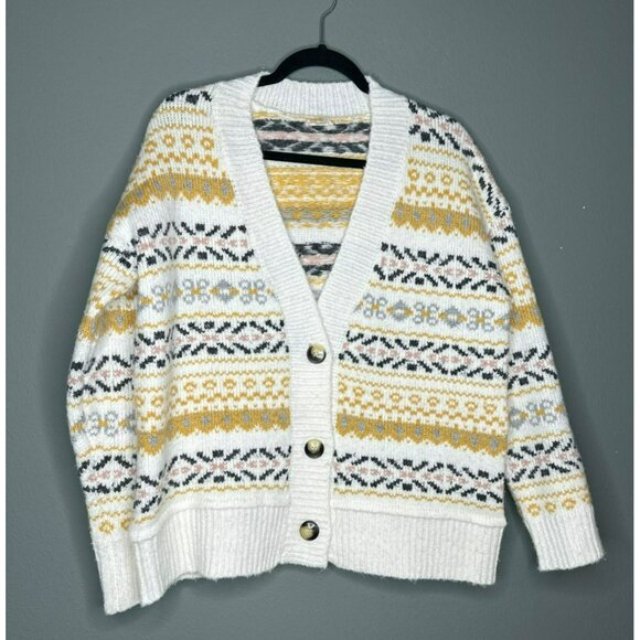 Hem & Thread Sweaters - Hem and Thread Women's Large Patterned V-Neck Button-Up Cardigan